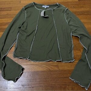 Women’s/ juniors long sleeve contrast stitch top